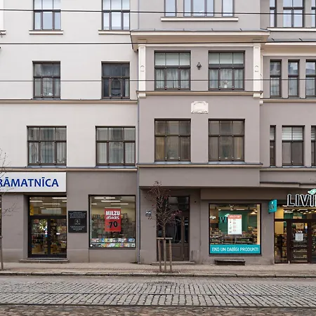 Elegant Studio With Airconditioner And Elevator, 9 Min Walk To Old Town Riga Exterior photo